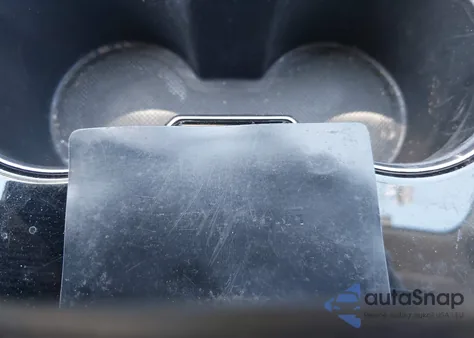 2019 Tesla Model 3 Long Range/Performance z USA, uszkodzony, nr VIN 5YJ3E1EB1KF365466